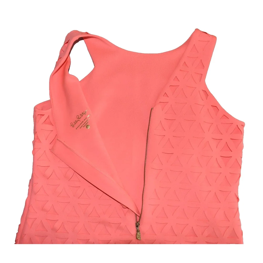 A8 NWOT LILLY PULITZER Coral Pink Laser Cut Scuba Geometric Shift Dress Size L